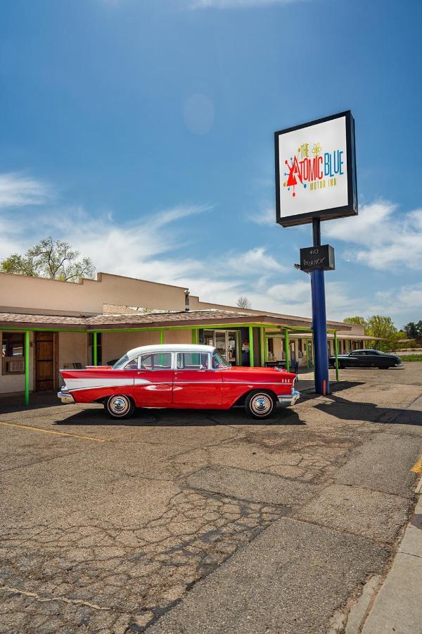 The Atomic Blue Motor-Inn Monticello Exterior photo